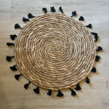 Plato de sitio / individual de seagrass con flecos negros de 35cm