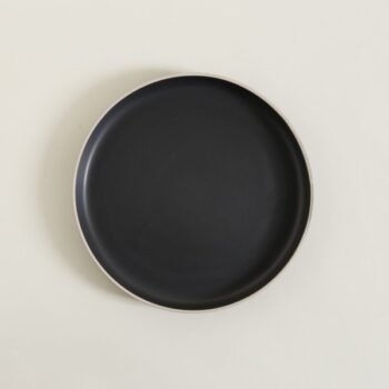 Plato playo Kenia negro borde natural 26 cm