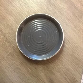 Plato para postre de ceramica gris con granito y borde blanco de 21 cm