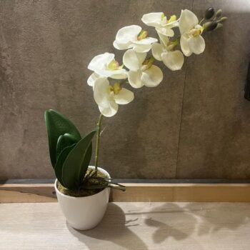 Planta de flores blancas artificial de 55 cm en maceta blanca