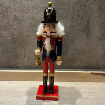 Adorno navideño Cascanueces / nutcrackers con campana artesanal de madera de 30 cm