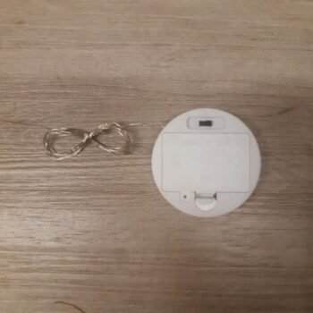 Mecanismo alambre de 10 led luz blanca con base a pilas para armar