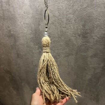Borla sujeta cortina de hilos de yute natural con cairel y aro color bronce