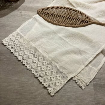 Camino de tusor natural con tul y puntilla de 40 x 185 cm