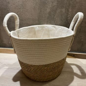 Canasto organizador de fibras naturales faja blanca mediano de 35 x 25 cm
