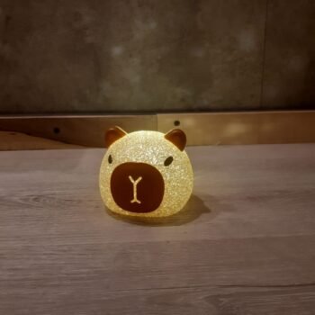 Capibara con luz led cálida a pila de 9 x 7 cm