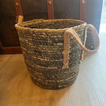 Cesta combinada grande de yute negro y natural con manijas de 30 x 26 cm