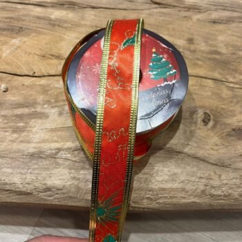 Cinta de razo navideña estampada base roja de 2,5 cm x rollo de 2 mts