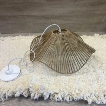 Colgante artesanal modelo mini capelina de yute de 40 x 20 cm