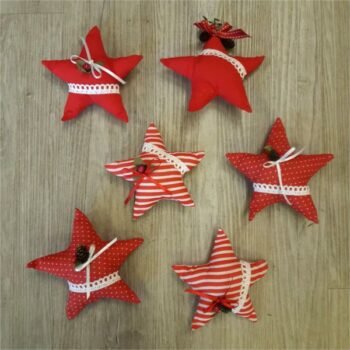 Adorno colgante estrellas de telas combinadas Navidad de 13 x 13 cm