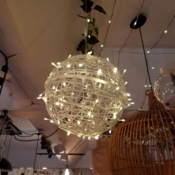 Esfera de pvc colgante decorativa de 30 cm con luces led calidas 220v