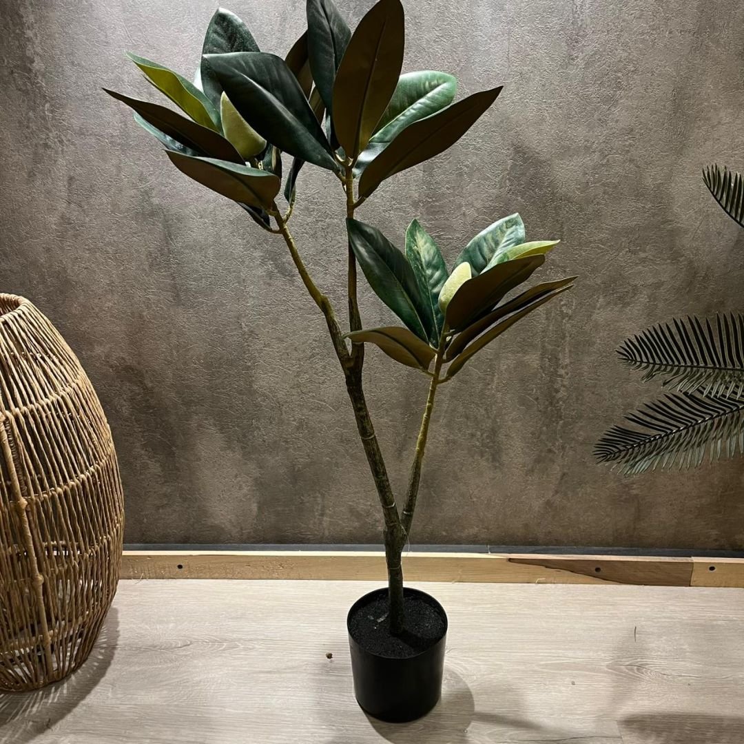 Planta con hojas estilo magnolia artificiales de 80 cm en maceta negra