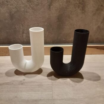Florero nordico Jota estilo japandi texturado en PLA de 15 cm