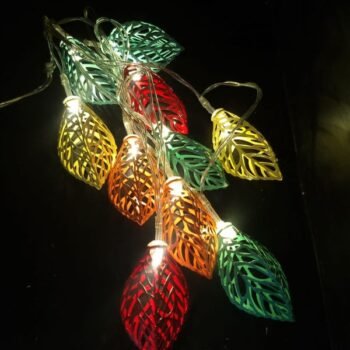 Guirnalda de 2 Mt de Hojas de Metal Caladas Multicolor