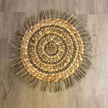 Plato de sitio / Individual de fibras naturales Hue de 36 cm