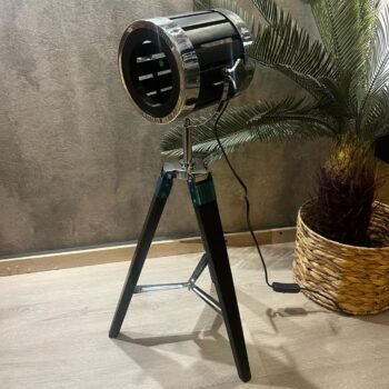 Velador lampara de mesa modelo Belmont negro de 30 x 65 cm
