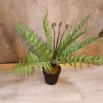 Planta con hojas de helecho artificiales de 50 cm en maceta negra