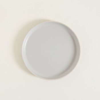 Plato playo Kenia gris borde natural 26 cm