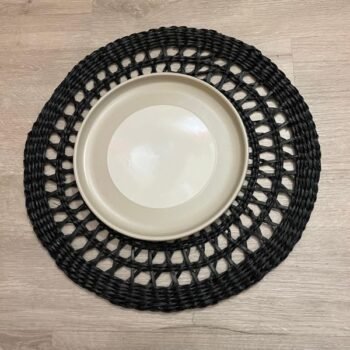 Plato para postres de ceramica con detalle de esmalte sectorizado de 20 cm