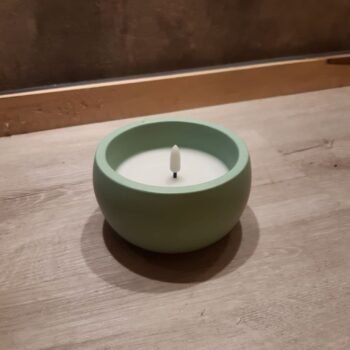 Vela / Velon led en cuenco de cemento verde de 12 x 7 cm a pilas