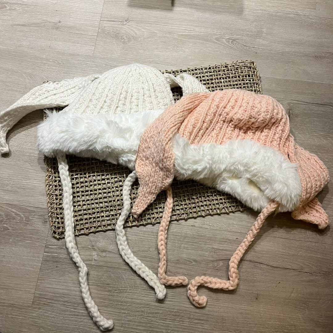 Gorro infantil de punto con orejas 25 x 32 cm