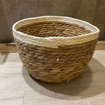 Canasto grande de seagrass natural con borde blanco de 25 x 16 cm