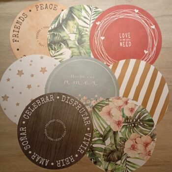 Platos de sitio / individuales de papel estampado en varios de 34 cm