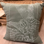 almohadon monstera (2)