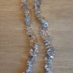 Boa / lameta guirnalda de navidad de 2 mts plateada lisa