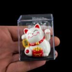 gato de la suerte solar