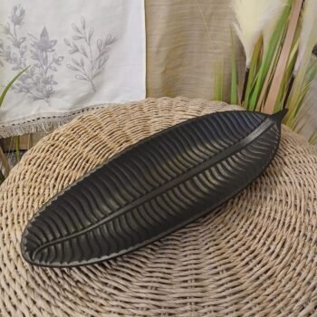 Bandeja de madera pluma / hoja mediana de 39,5 x 14,5 cm