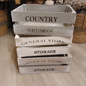 Cajon de madera vintage vedulero patinado de 27 x 36 cm