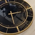 reloj negro dorado l156