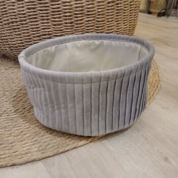 Cesto redondo de pana gris mediano de 23 x 12 cm