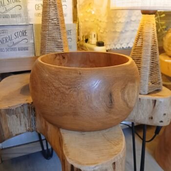 Cuenco artesanal de madera natural torneada de 24 x 12 cm