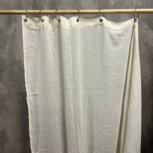 cortina lisa ojales 2