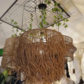 Colgante artesanal de hilos kraft modelo Merida de 40 x 50 cm