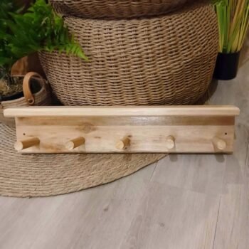 Perchero de madera con repisa 5 ganchos de 60 x 12 cm