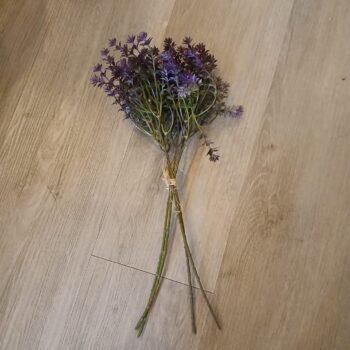 Ramo de flores violetas artificiales de 40 cm