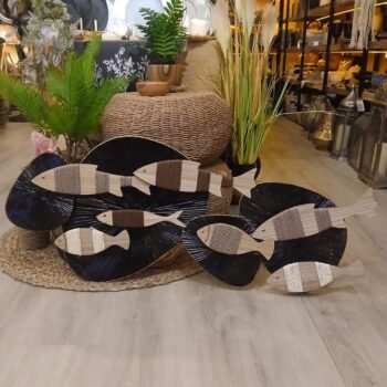Cuadro friso decorativo con peces de metal y madera para pared 106 cm