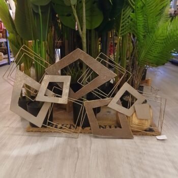 Cuadro friso decorativo de metal geometrico para pared 90 cm