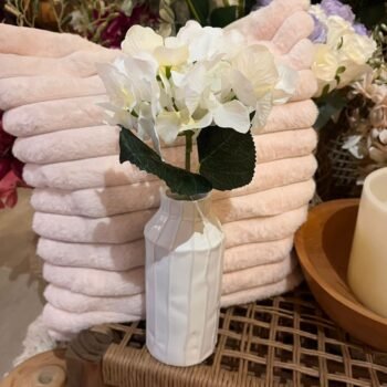 Ramo de flores artificiales blancas estilo hortensia de 36 cm