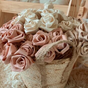 Flor de tela tusor chica varios colores 30 cm