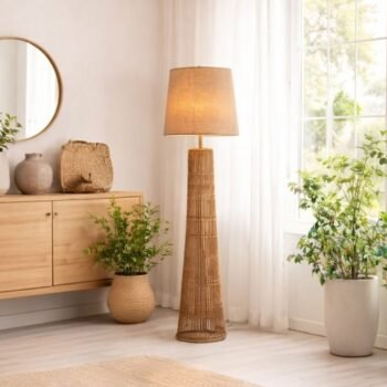 Lampara de pie artesanal de kraft y arpillera de 45 x 165 cm