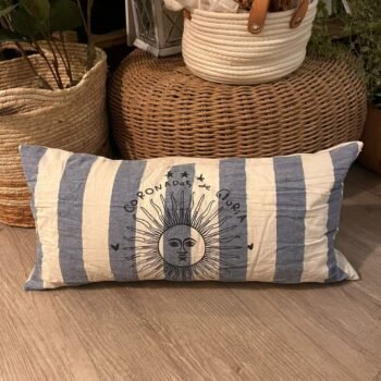 Almohadon rayado Argentina Coronados de 50 x 25 cm