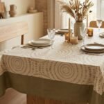 Mantel de tusor estampado espirales con guarda de 260 x 150 cm