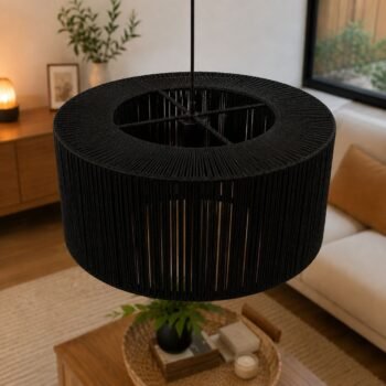 Colgante artesanal de cordon negro modelo Neem de 40 cm