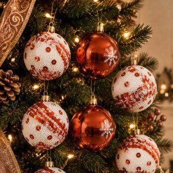 Set de 12 bolas / esferas para arbol de navidad blanco y rojo de 6 cm